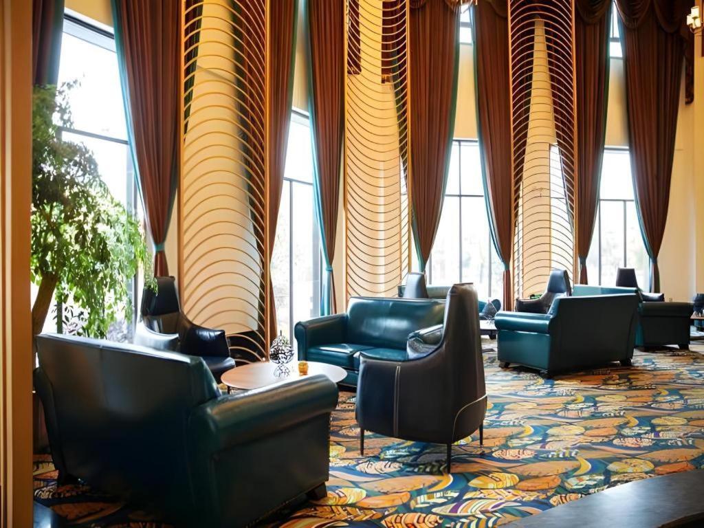 Jinjiang Metropolo Hotel - Liyang Tianmu Lake Чанчжоу Экстерьер фото